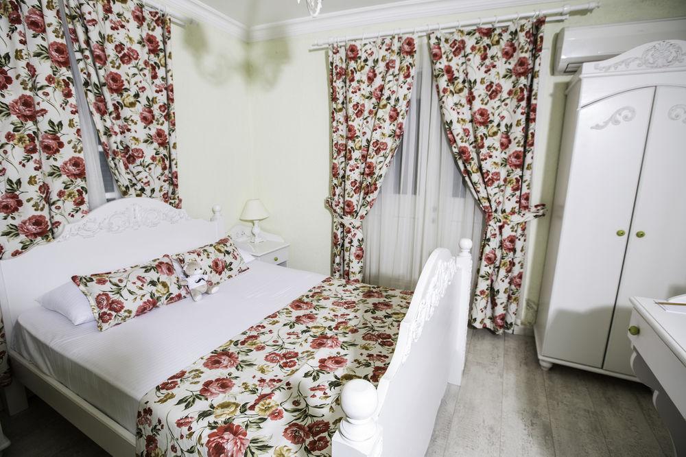 The White Hotel 阿拉恰特 外观 照片