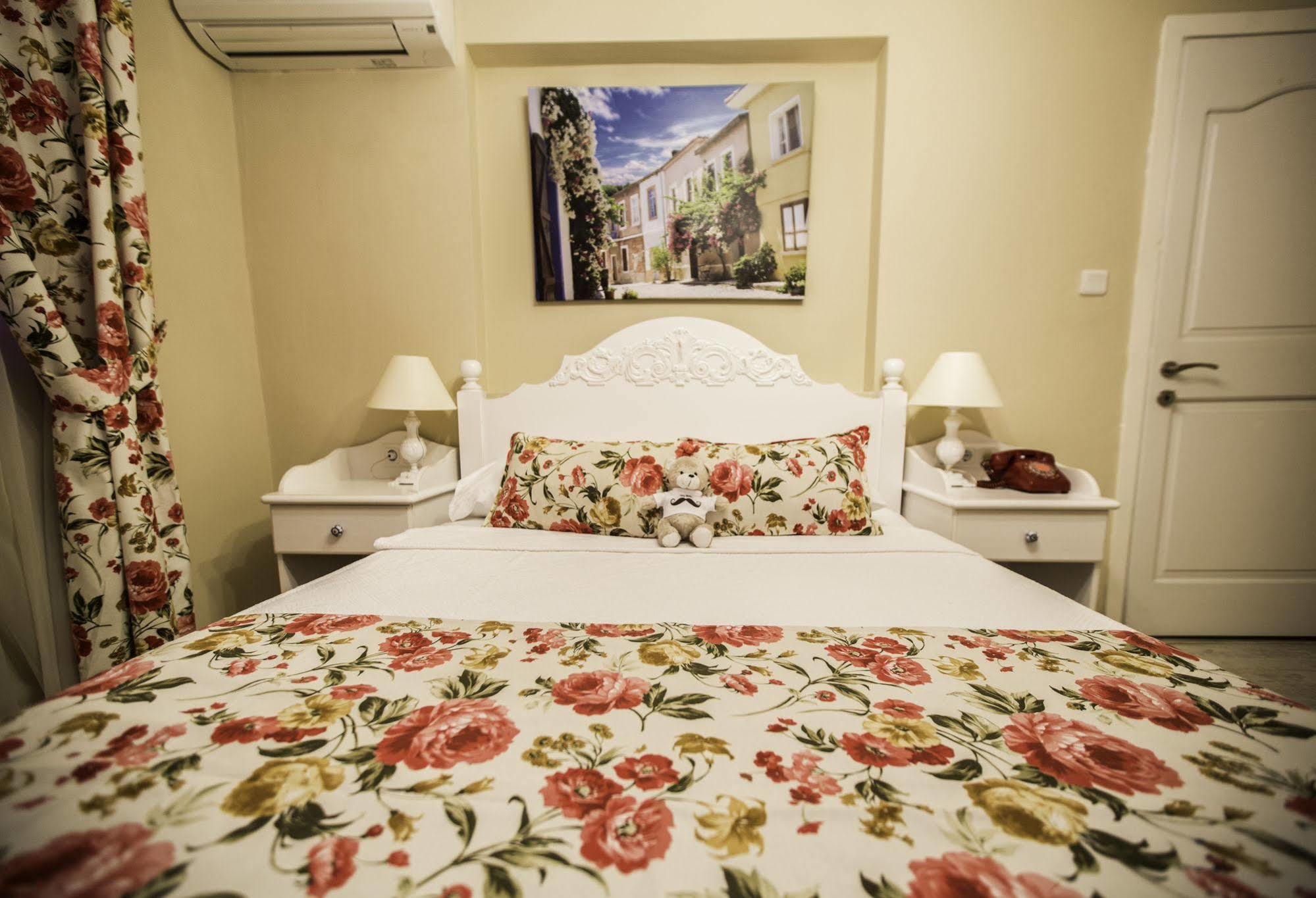 The White Hotel 阿拉恰特 外观 照片